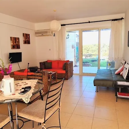 Apartment - Penthouse 200 Meters From The