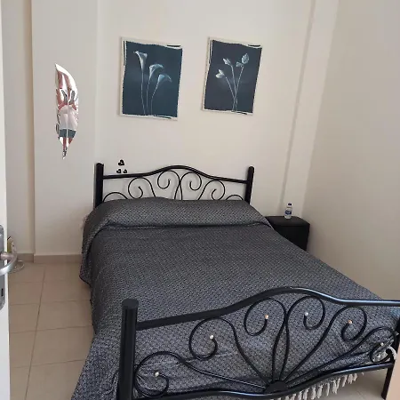 - Penthouse 200 Meters From The Apartment