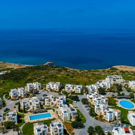 - Penthouse 200 Meters From The Apartment