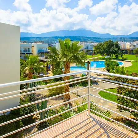 - Penthouse 200 Meters From The Apartment Agios Georgios (Girne)
