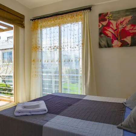 - Penthouse 200 Meters From The Apartment Agios Georgios (Girne)