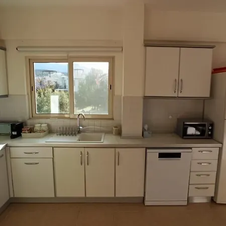 - Penthouse 200 Meters From The Apartment