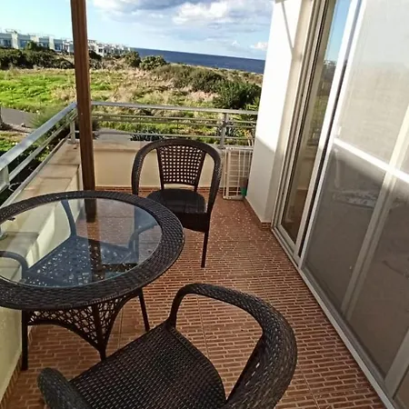 - Penthouse 200 Meters From The * Agios Georgios (Girne)