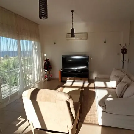 Apartment - Penthouse 200 Meters From The Agios Georgios (Girne)