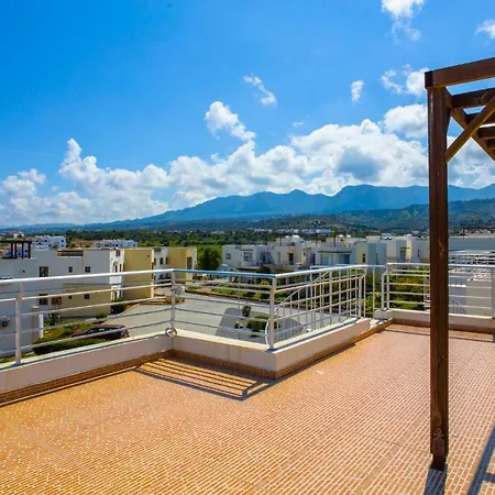 - Penthouse 200 Meters From The Agios Georgios (Girne)